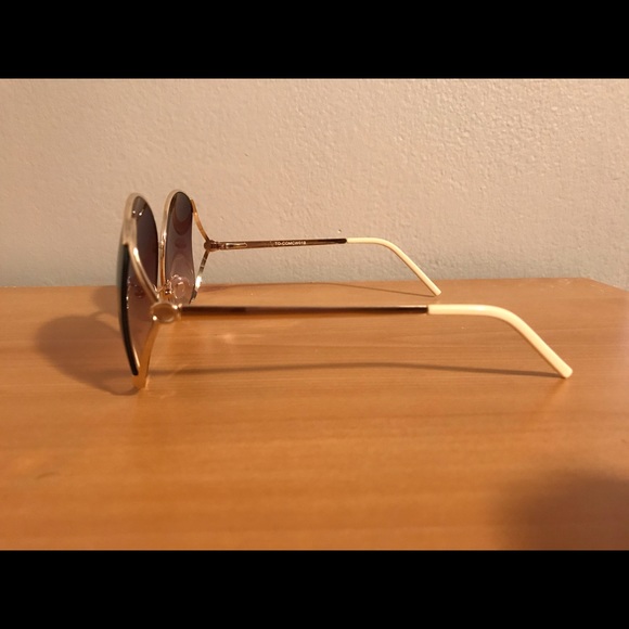 Torrid Sunglasses - Picture 2 of 2